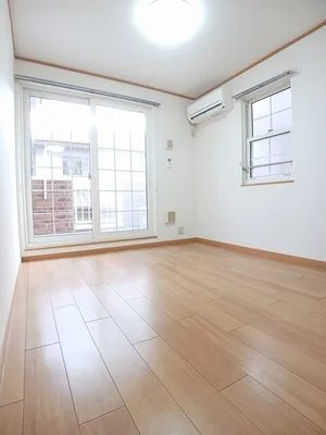 のマンスリーマンション・ウィークリーマンション「サニー・パラッツオ　Ａ 202・洋室(No.1192630)」メイン画像