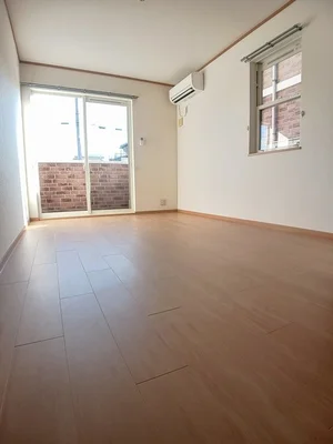 のマンスリーマンション・ウィークリーマンション「ロイヤルサンコウⅡ 101・洋室(No.1192641)」メイン画像