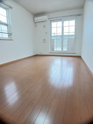 のマンスリーマンション・ウィークリーマンション「エマールカモガワ 201・洋室(No.1192702)」メイン画像