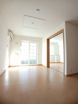 のマンスリーマンション・ウィークリーマンション「パストラルコート岩出　Ⅱ 102・洋室(No.1192793)」メイン画像