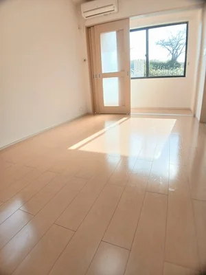 香川県のマンスリーマンション・ウィークリーマンション「ポライトリーＲ 101・洋室(No.1192910)」メイン画像