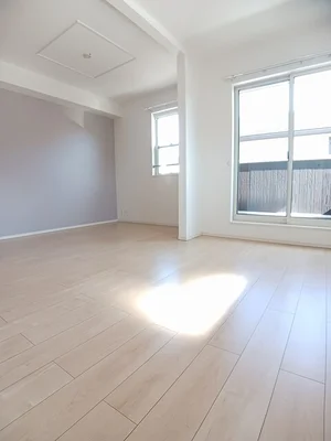 のマンスリーマンション・ウィークリーマンション「カーサ・フェリーチェ　Ｒ－Ⅴ 204・洋室(No.1193126)」メイン画像