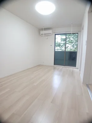 香川県の大東建託リーシング株式会社のマンスリーマンション・ウィークリーマンション「トイロ真時 101・洋室(No.1193318)」メイン画像