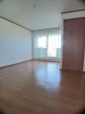 香川県のマンスリーマンション・ウィークリーマンション「コーポリバーサイド　Ａ 202・洋室(No.1193532)」メイン画像