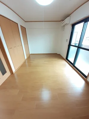 新居浜市のマンスリーマンション・ウィークリーマンション「モンシェ　モア・Ⅱ 302・洋室(No.1193834)」メイン画像