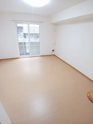 のマンスリーマンション・ウィークリーマンション「イリーデ・カーサ 101・洋室(No.1193898)」メイン画像