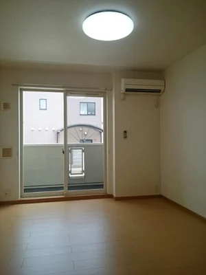 愛媛県のマンスリーマンション・ウィークリーマンション「メゾン・ド・ナチュール 103・洋室(No.1193944)」メイン画像