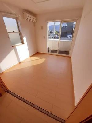 伊予小松駅（愛媛県）のマンスリーマンション・ウィークリーマンション「プリムローズ 103・DK(No.1193948)」メイン画像