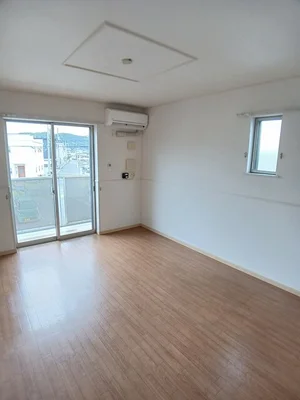 のマンスリーマンション・ウィークリーマンション「シャルマンジャンⅢＢ 202・洋室(No.1194023)」メイン画像