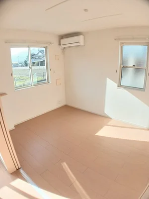 のマンスリーマンション・ウィークリーマンション「ライフ　ライズＡ 102・DK(No.1194110)」メイン画像