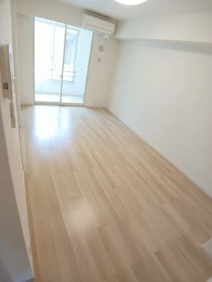 新居浜駅（愛媛県）のマンスリーマンション・ウィークリーマンション「ソレイユＮⅢ 102・洋室(No.1194377)」メイン画像