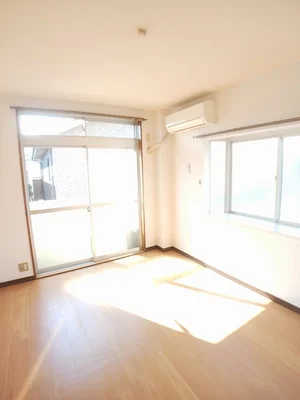 のマンスリーマンション・ウィークリーマンション「エルディムカタオカ 202・洋室(No.1194513)」メイン画像