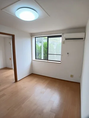 のマンスリーマンション・ウィークリーマンション「サンフォルムＭａｒｋⅡ 102・洋室(No.1194587)」メイン画像