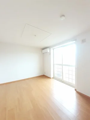 のマンスリーマンション・ウィークリーマンション「シャン．ド．フルール 202・洋室(No.1194762)」メイン画像