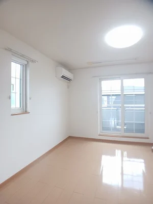 のマンスリーマンション・ウィークリーマンション「ラウンド・ロックＡ 201・洋室(No.1194936)」メイン画像