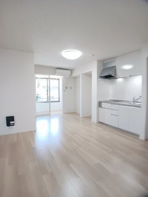 のマンスリーマンション・ウィークリーマンション「サニーガーデン　Ｋ 102・洋室(No.1195346)」メイン画像