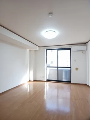 のマンスリーマンション・ウィークリーマンション「アレグリアⅠ 102・洋室(No.1195575)」メイン画像