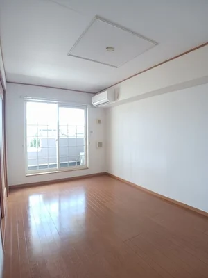 世羅郡世羅町のマンスリーマンション・ウィークリーマンション「カーサ・アンソレイエ 204・洋室(No.1195766)」メイン画像