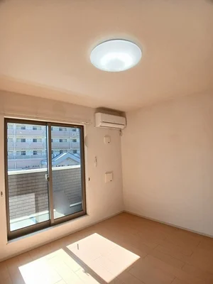 のマンスリーマンション・ウィークリーマンション「アメーズメント 202・洋室(No.1196059)」メイン画像