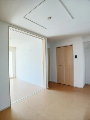 熊本市のマンスリーマンション・ウィークリーマンション「カーサ　センキンコウ　ドゥ 102・洋室(No.1197106)」メイン画像