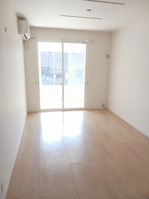 日南市のマンスリーマンション・ウィークリーマンション「フェリース・なごみ　Ⅲ 103・洋室(No.1197140)」メイン画像