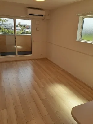 小林駅（宮崎県）のマンスリーマンション・ウィークリーマンション「ｍｅｌｌｏｗ　Ⅰ 203・洋室(No.1197317)」メイン画像