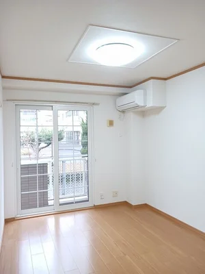 のマンスリーマンション・ウィークリーマンション「メゾン　ドゥ　ボヌ－ルＣ 102・洋室(No.1197599)」メイン画像