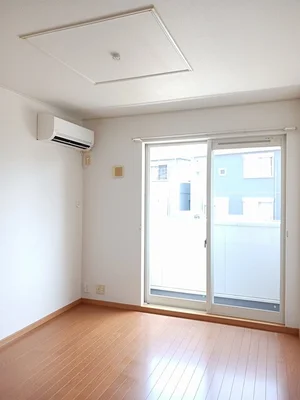 のマンスリーマンション・ウィークリーマンション「グリュックハウス　Ａ 102・洋室(No.1197692)」メイン画像