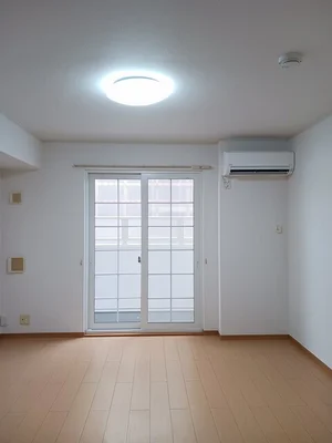 徳島県のマンスリーマンション・ウィークリーマンション「シャイニング 102・洋室(No.1197713)」メイン画像