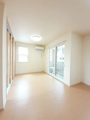 のマンスリーマンション・ウィークリーマンション「サンライズ　矢三 103・洋室(No.1198058)」メイン画像