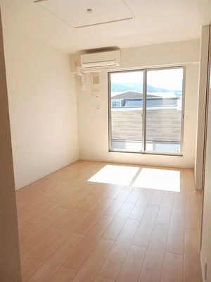 のマンスリーマンション・ウィークリーマンション「パーク　アクシスＥＡＳＴ　Ｃ 202・洋室(No.1198217)」メイン画像