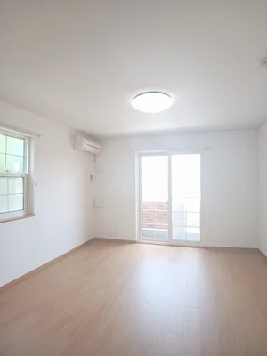 香川県のマンスリーマンション・ウィークリーマンション「ロイヤルスクウェア　一宮Ⅰ 101・洋室(No.1198562)」メイン画像