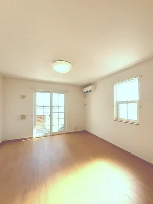 のマンスリーマンション・ウィークリーマンション「ロイヤルスクウェア　一宮Ⅱ 104・洋室(No.1198564)」メイン画像