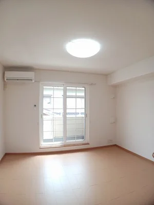 のマンスリーマンション・ウィークリーマンション「メリオル　カザ　Ａ 202・洋室(No.1198652)」メイン画像