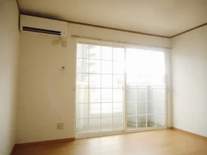 のマンスリーマンション・ウィークリーマンション「クレスト－ル鈴鹿 101・洋室(No.1199355)」メイン画像