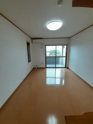 のマンスリーマンション・ウィークリーマンション「八反丸ビルⅡ 201・洋室(No.1199521)」メイン画像