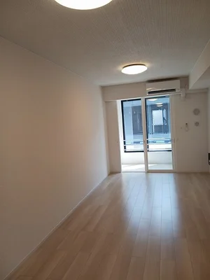 のマンスリーマンション・ウィークリーマンション「グラン　ポルトⅠ 102・洋室(No.1200217)」メイン画像