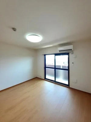 香川県の大東建託リーシング株式会社のマンスリーマンション・ウィークリーマンション「シャンドゥエピナール 306・洋室(No.1200733)」メイン画像