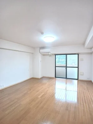 のマンスリーマンション・ウィークリーマンション「シャンス栗林公園 802・K(No.1200748)」メイン画像