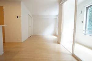 のマンスリーマンション・ウィークリーマンション「ジャカランダ 105・洋室(No.1200812)」メイン画像