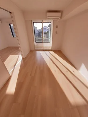 愛媛県のマンスリーマンション・ウィークリーマンション「ベル・ヴィオラＫⅤ 103・洋室(No.1201091)」メイン画像