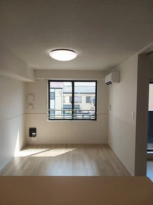 のマンスリーマンション・ウィークリーマンション「ココ　ラ　フェリーチェＢ 202・洋室(No.1201193)」メイン画像