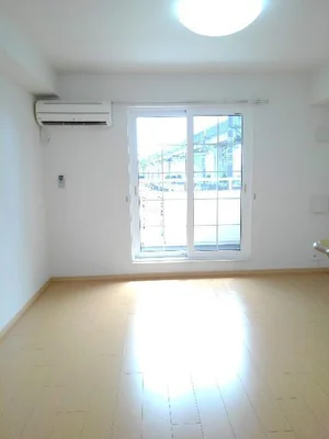 のマンスリーマンション・ウィークリーマンション「モダン　ソレイユⅠ 202・洋室(No.1201423)」メイン画像