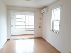 庄川口駅（富山県）のマンスリーマンション・ウィークリーマンション「ソフテイル　Ｃ 101・洋室(No.1201517)」メイン画像