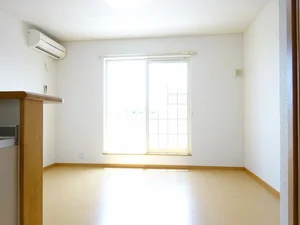 三重県のマンスリーマンション・ウィークリーマンション「パル・ソレイユ 201・洋室(No.1201541)」メイン画像