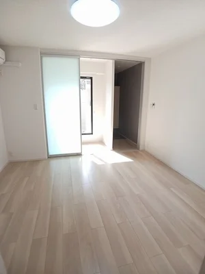 山口県のマンスリーマンション・ウィークリーマンション「モアナ　ハレ 101・洋室(No.1201690)」メイン画像