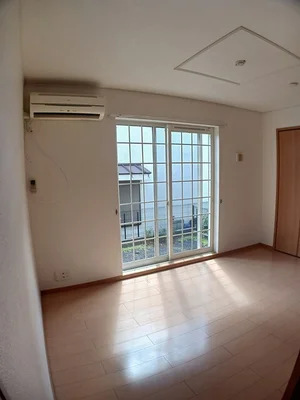 のマンスリーマンション・ウィークリーマンション「プラムシオンⅢ 101・洋室(No.1201791)」メイン画像