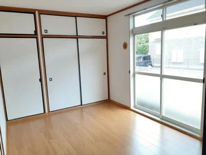 のマンスリーマンション・ウィークリーマンション「ロマニー華 102・洋室(No.1202314)」メイン画像