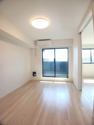 のマンスリーマンション・ウィークリーマンション「メゾンライフ 202・洋室(No.1202383)」メイン画像