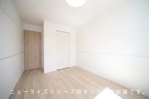 のマンスリーマンション・ウィークリーマンション「ブリリアント・ヴィラ 204・洋室(No.1202884)」メイン画像